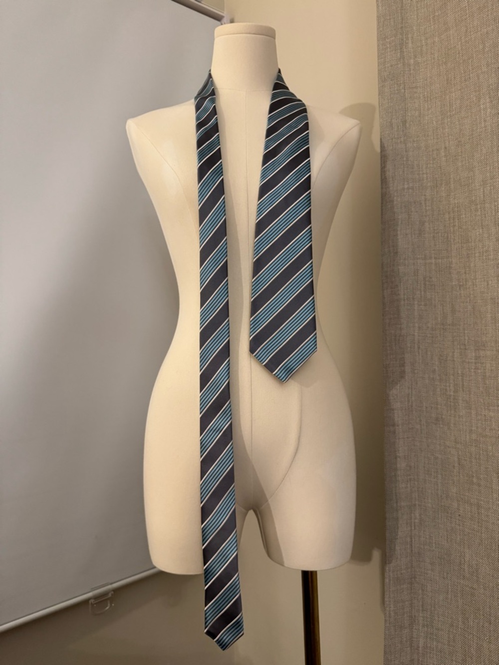 Kiton Napoli Luxury Silk Tie Blue Gray Striped Made in Italy